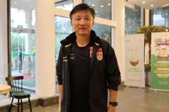 与其他男人享受暴力